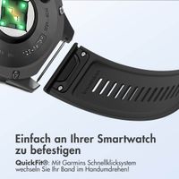 imoshion QuickFit® Silikonarmband Stripe für die Garmin Watch | 26 mm Anschluss - Schwarz