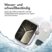 imoshion Active Sport Silikonarmband für die Apple Watch Series 1-10 / SE / Ultra (2) (44/45/46/49 mm) - Weiß