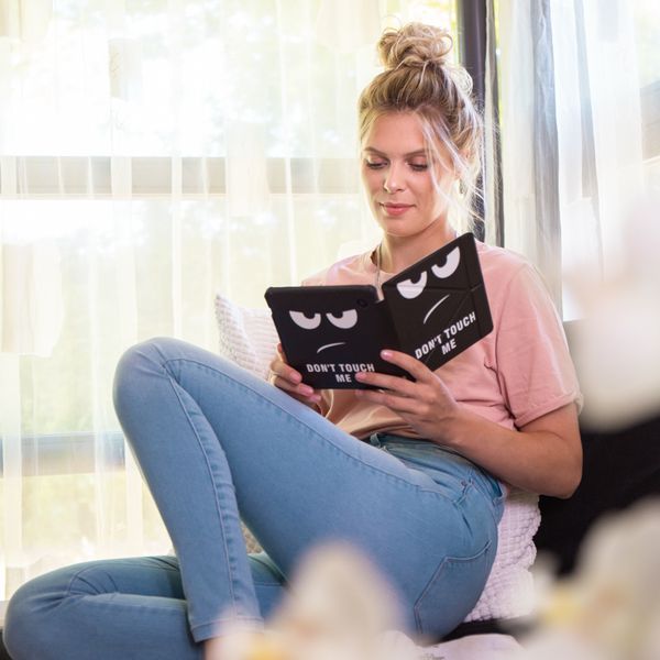 imoshion Design Klappbare Klapphülle Kobo Libra 2 / Tolino Vision 6 - Don't touch