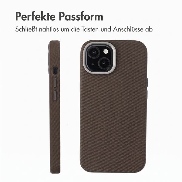 Accezz Mesh Backcover mit MagSafe Apple iPhone 15 - Braun