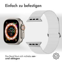 imoshion Magnetlederarmband für das Apple Watch Series 1-10 / SE / Ultra (2) - 42/44/45/46/49 mm - Weiß