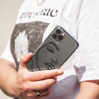 imoshion Design Hülle Galaxy A20e - Abstraktes Gesicht - Schwarz