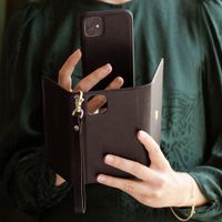 Selencia Clutch Klapphülle mit herausnehmbarem Backcover iPhone Xr