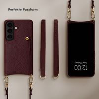 Selencia Nova HandyHülle mit Kordel und Kartenhalter Samsung Galaxy S26 - Bold Burgundy