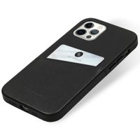 Selencia Vayu Veganes Leder-Backcover iPhone 12 (Pro) - Schwarz