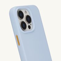 Selencia Rivièra Backcover mit MagSafe mit abnehmbaren Haken Apple iPhone 15 Pro - Powder Blue