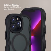 Selencia Wavy Backcover mit MagSafe Apple iPhone 13 Pro - Schwarz