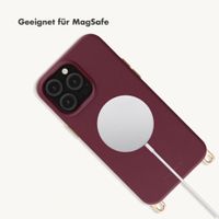 Selencia Rivièra Backcover mit MagSafe mit abnehmbaren Haken Apple iPhone 13 Pro - Bold Burgundy