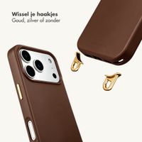 Selencia Rivièra Backcover mit MagSafe mit abnehmbaren Haken iPhone 12 / 12 Pro - Choco Brown