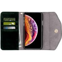 iDeal of Sweden Mayfair Clutch Velvet Grün für das iPhone Xs / X