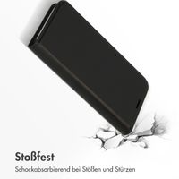 Accezz Premium Leather Slim Klapphülle für das iPhone 12 (Pro) - Schwarz