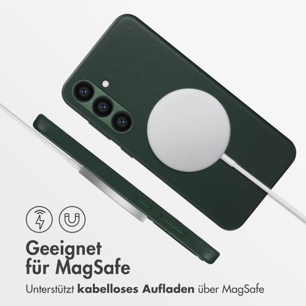 Accezz MagSafe Leather Backcover für das Samsung Galaxy S24 Plus - Cedar Green