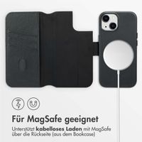 Accezz 2-in-1 Klapphülle aus Leder mit MagSafe für das Apple iPhone 15 - Onyx Black
