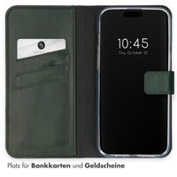 Selencia Echtleder Klapphülle Apple iPhone 15 Pro - Grün