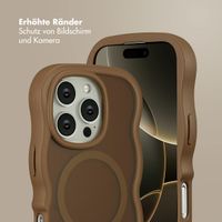 Selencia Wavy Backcover mit MagSafe Apple iPhone 16 Pro - Mocha Brown