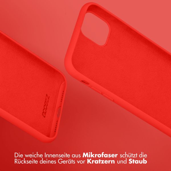 Accezz Liquid Silikoncase iPhone 13 Pro Max - Rot