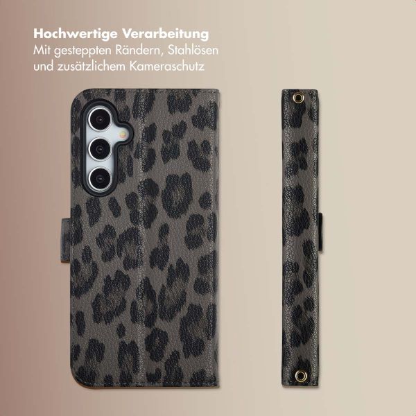 Selencia Sabi Klapphülle mit Leopardenmuster Samsung Galaxy A36 / A56 - Midnight Black