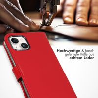 Selencia Echtleder Klapphülle für das iPhone 15 - Rot