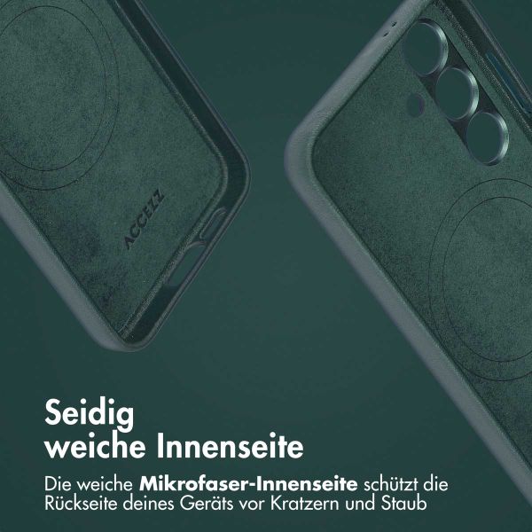 Accezz 2-in-1 Klapphülle aus Leder mit MagSafe für das Samsung Galaxy S24 - Cedar Green