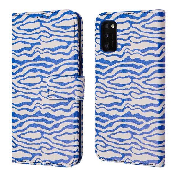 imoshion ﻿Design Klapphülle für das Samsung Galaxy A41 - White Blue Stripes