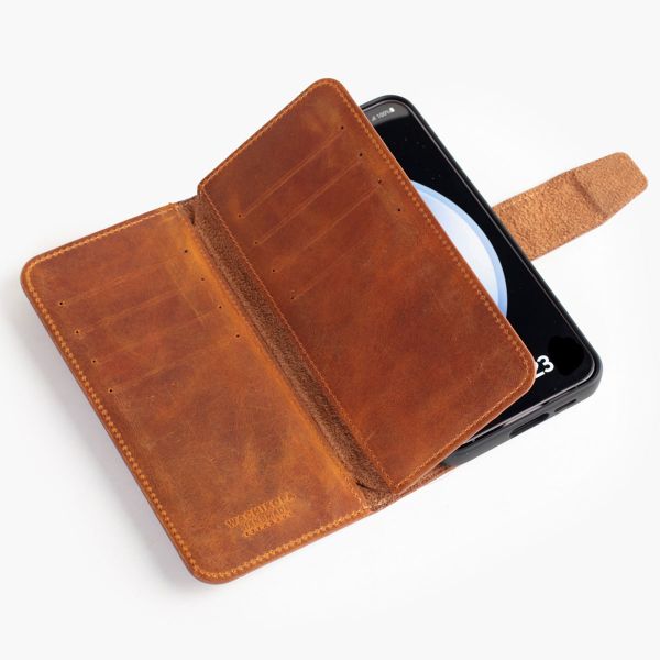 Wachikopa Multi Wallet Bookcase für das Samsung Galaxy S23 - Camel