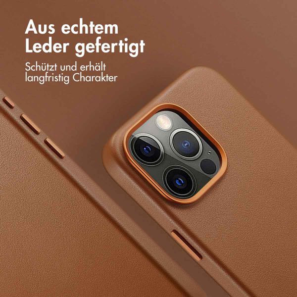 Accezz MagSafe Leather Backcover für das iPhone 15 Pro Max - Sienna Brown