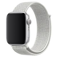 Apple Nike Sport Loop Armband für das  Apple Watch Series 1 t/m 11 / SE / Ultra (44/45/46/49 mm) - Summit White