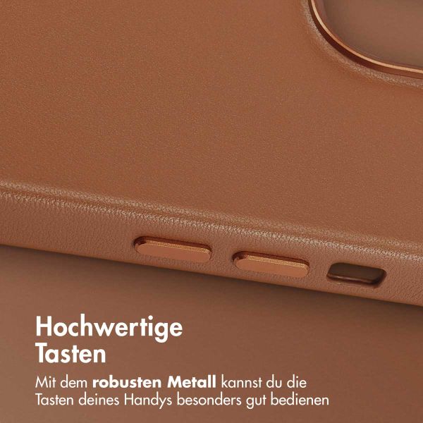 Accezz MagSafe Leather Backcover für das iPhone 15 - Sienna Brown