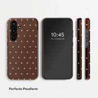 Selencia Vivid Back Cover Samsung Galaxy S25 - Happy Dots Chocolate
