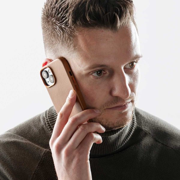 Accezz MagSafe Leather Backcover für das Apple iPhone 16 Pro Max - Sienna Brown