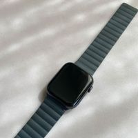 Decoded Silicone Magnetic Traction Strap Lite für Apple Watch Series 1-10 / SE / Ultra (2) - 42/44/45/46/49 mm - Charcoal