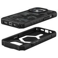 UAG Pathfinder Case für das iPhone 15 Pro - Midnight Camo