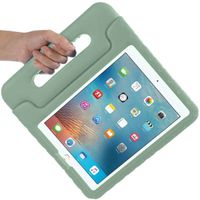 imoshion Schutzhülle mit Handgriff kindersicher für das iPad (2017 / 2018) - Olive Green