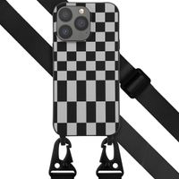 Selencia Silikonhülle design mit abnehmbarem Band für das iPhone 13 Pro - Irregular Check Black