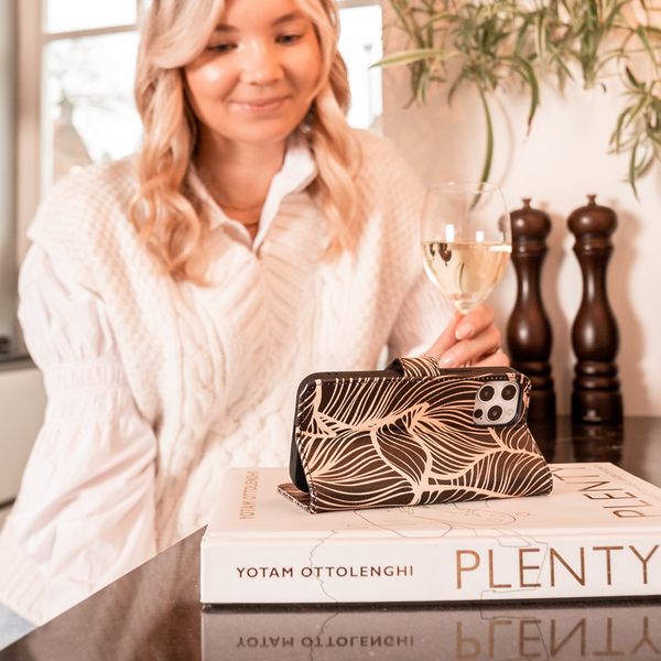 imoshion Design TPU Klapphülle Samsung Galaxy S21 Plus - Golden Leaves