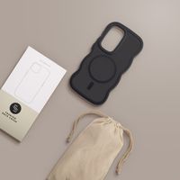 Selencia Wavy Backcover mit MagSafe Samsung Galaxy S24 / S25 - Schwarz