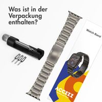 Accezz Mattes Titanstahlarmband für die Apple Watch Series 1 bis 9 / SE (38/40/41 mm) | Series 10 (42 mm) - Titan