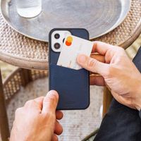 Accezz Premium Leather Card Slot Back Cover für das Apple iPhone 14 Plus - Dunkelblau