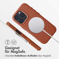 Accezz MagSafe Leather Backcover für das iPhone 16 Pro - Sienna Brown