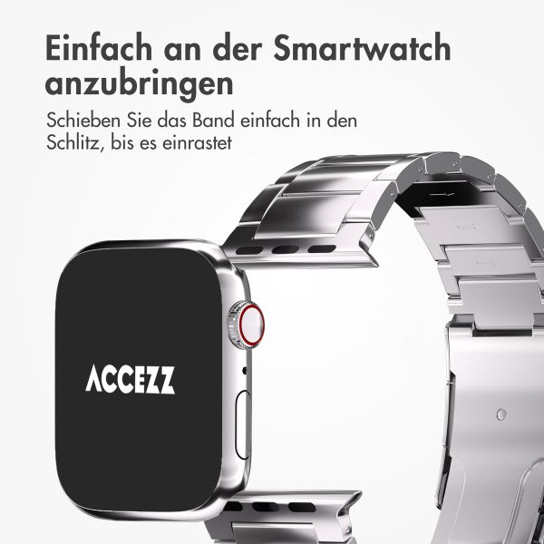 Accezz Mattes Titanstahlarmband für das  Apple Watch Series 1 t/m 9 / SE (38/40/41 mm) | Series 10 / 11 (42 mm) - Silber