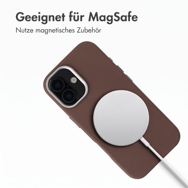 Accezz Mesh Backcover mit MagSafe Apple iPhone 16 - Braun