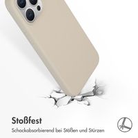 Accezz Liquid Silikoncase für das iPhone 15 Pro Max - Stone