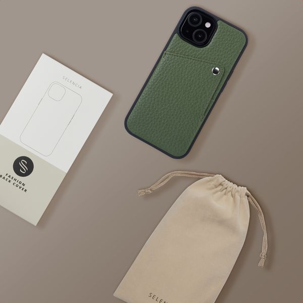 Selencia Riva Back Cover mit Kartenfach Apple iPhone 15 - Sage Green