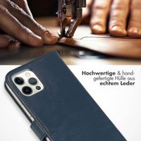 Selencia Echtleder Klapphülle iPhone 12 (Pro) - Blau