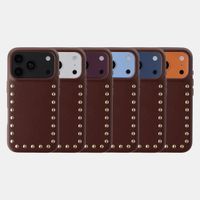 Selencia Studs Backcover mit MagSafe Apple iPhone 18 Pro Max / 17 Pro Max - Cacao Crush