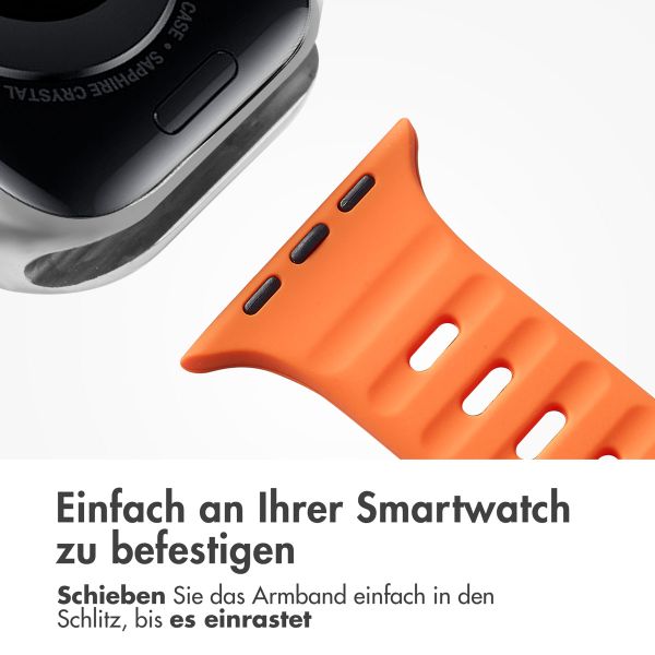 imoshion Active Sport Silikonarmband für die Apple Watch Series 1-10 / SE / Ultra (2) (44/45/46/49 mm) - Orange