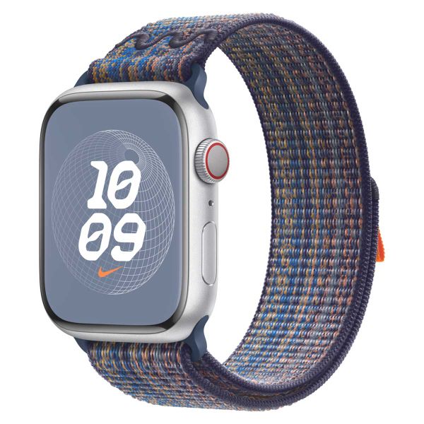 Apple Nike Sport Loop Band für die Apple Watch Series 1 bis 10 / SE / Ultra (2) (44/45/46/49 mm) - Game Royal/Orange