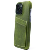 Wachikopa Full Wrap C.C. Back Cover mit 2 Kartenhaltern für das iPhone 15 - Forest Green