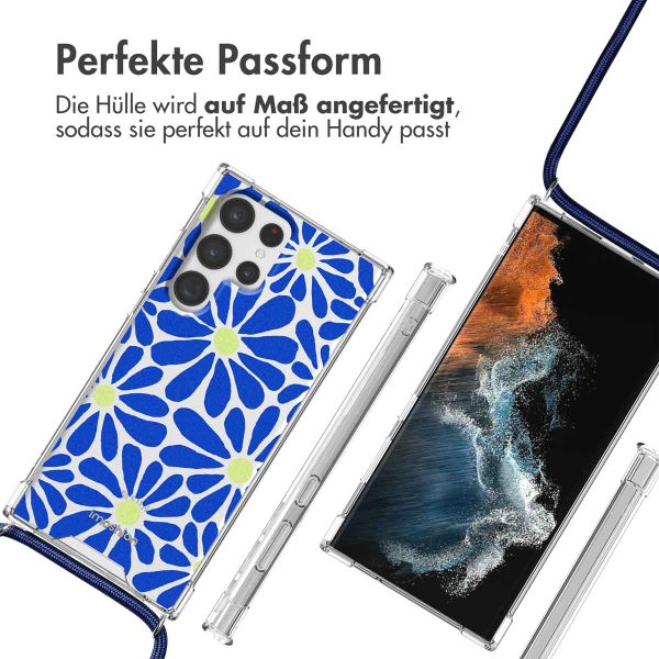 imoshion Design Hülle mit Band für das Samsung Galaxy S22 Ultra - Cobalt Blue Flowers Connect