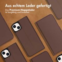 Accezz Premium Leather Slim Klapphülle für das Apple iPhone 14 Plus - Braun